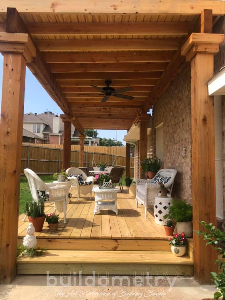 3 Great Reasons To Have A Patio Builder Build A Patio Cover For You