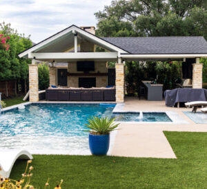 Dallas Outdoor Living pool, outdoor kitchen
