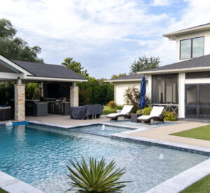 Dallas Outdoor Living pool, outdoor kitchen