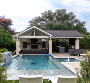 Dallas Outdoor Living pool, outdoor kitchen