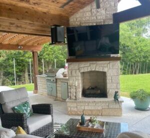 custom fire places & fire pits by Buildometry