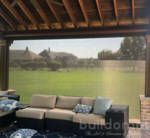 Outdoor living space screens by Buildometry - north Texas builder