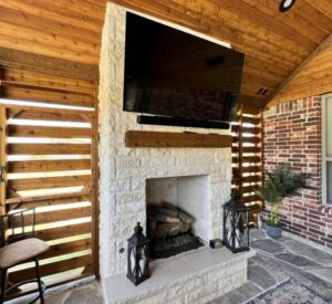 Buck Ct outdoor fireplace
